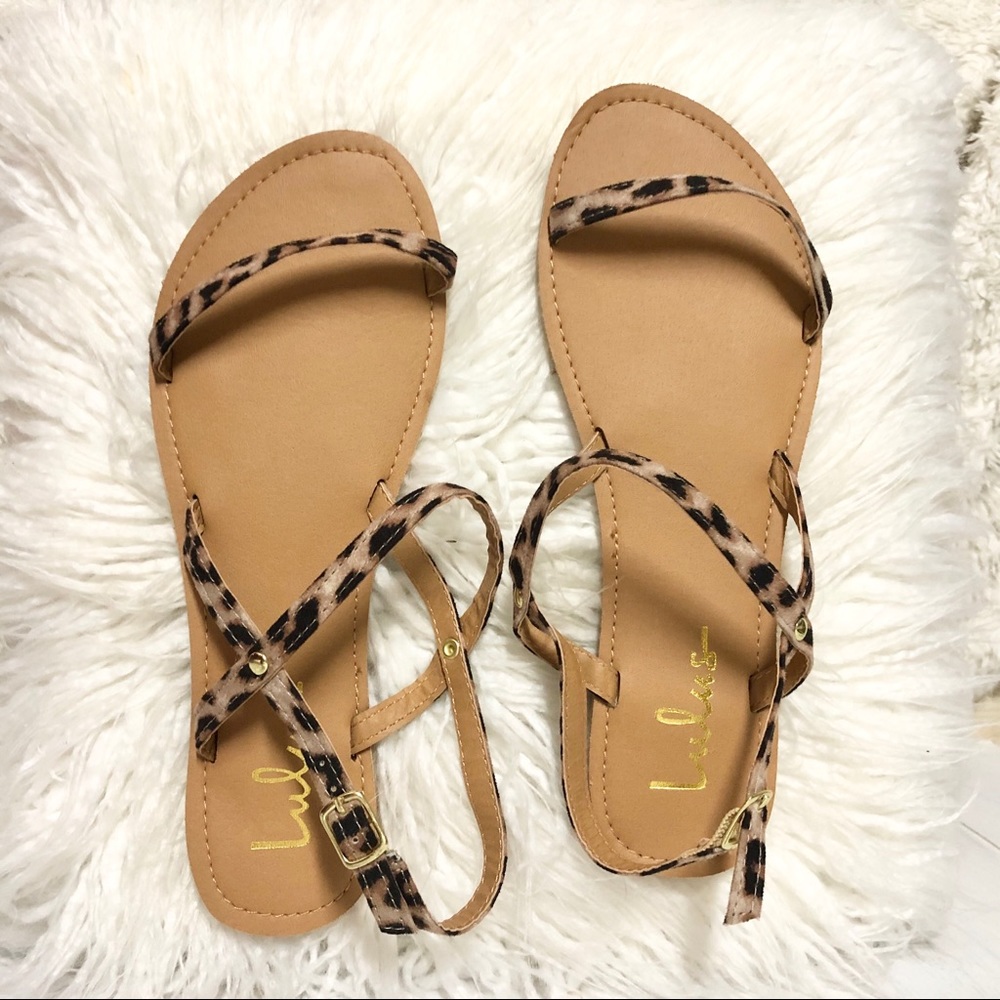 NWOT Lulu's Leopard Print Sandals